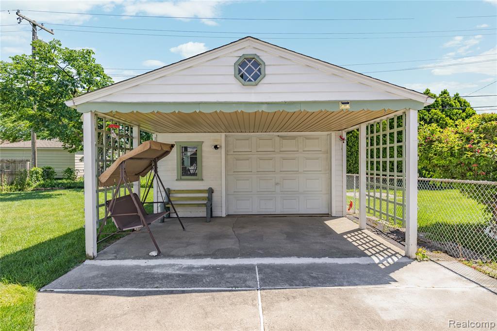 33441 Leona Street, Garden City, MI — Photo 33