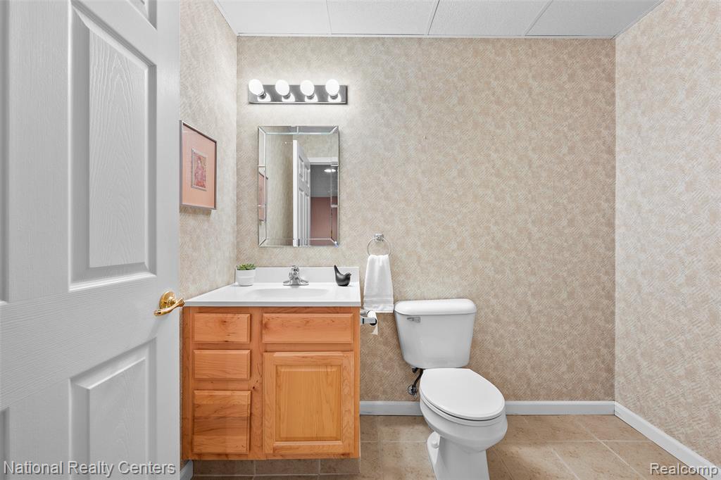 49455 N Glacier Avenue, 43, Northville, MI 48168 — Photo 33