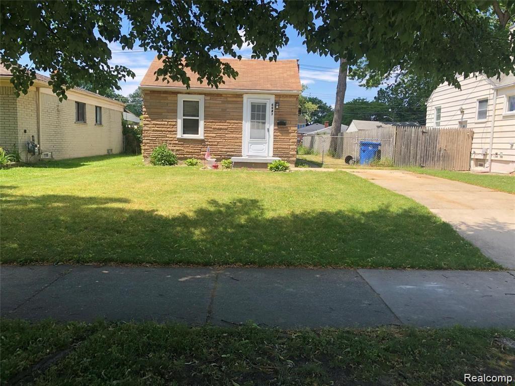 6641 FENTON Street, Dearborn Heights, MI 48127 — Photo 15