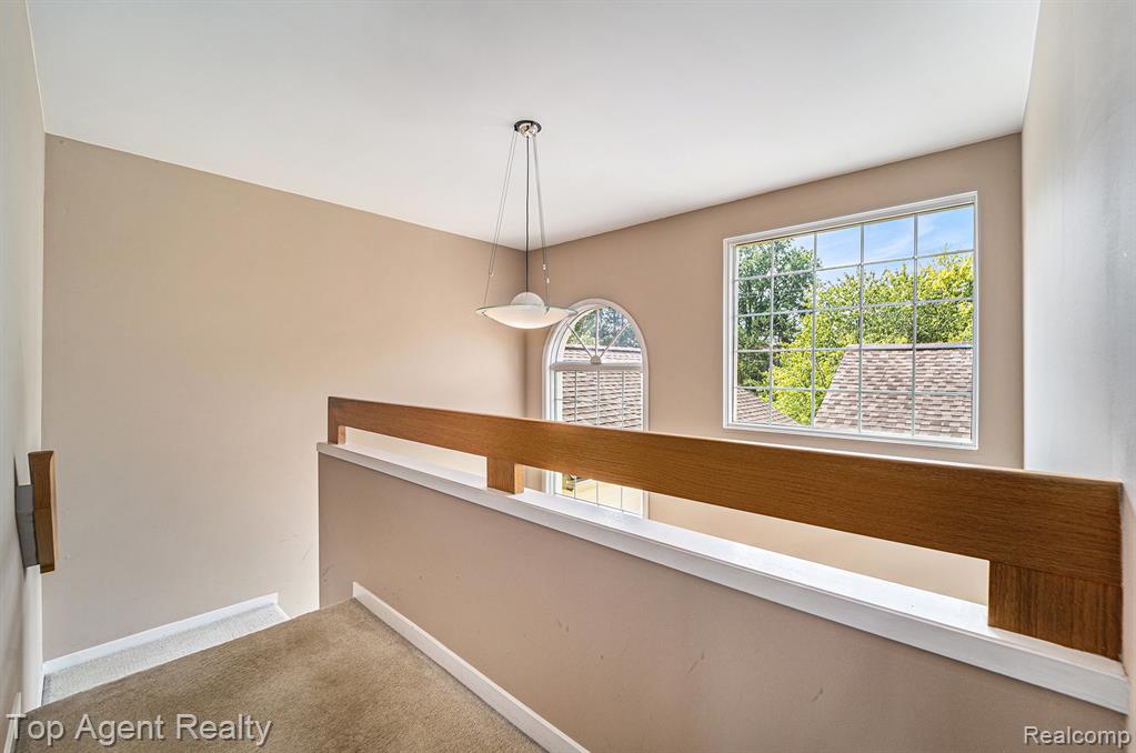 7369 Danbury Drive, West Bloomfield, MI — Photo 17