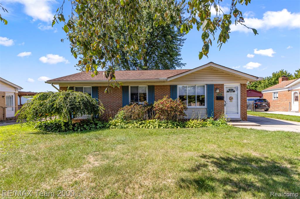 7085 London Court, Canton, MI 48187 — front exterior