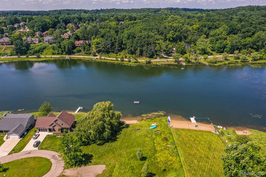 7709 Shelley Drive, Clarkston, MI 48348 — Photo 86