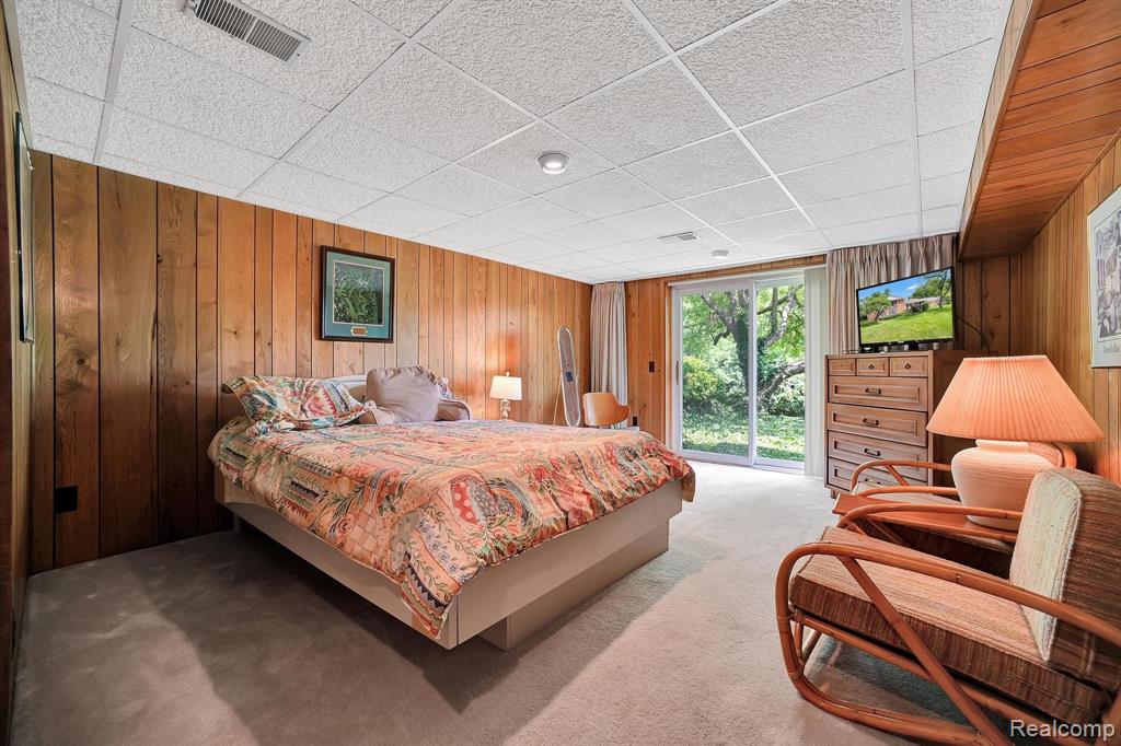 530 WHITEHALL Road, Bloomfield Hills, MI 48304 — Photo 32