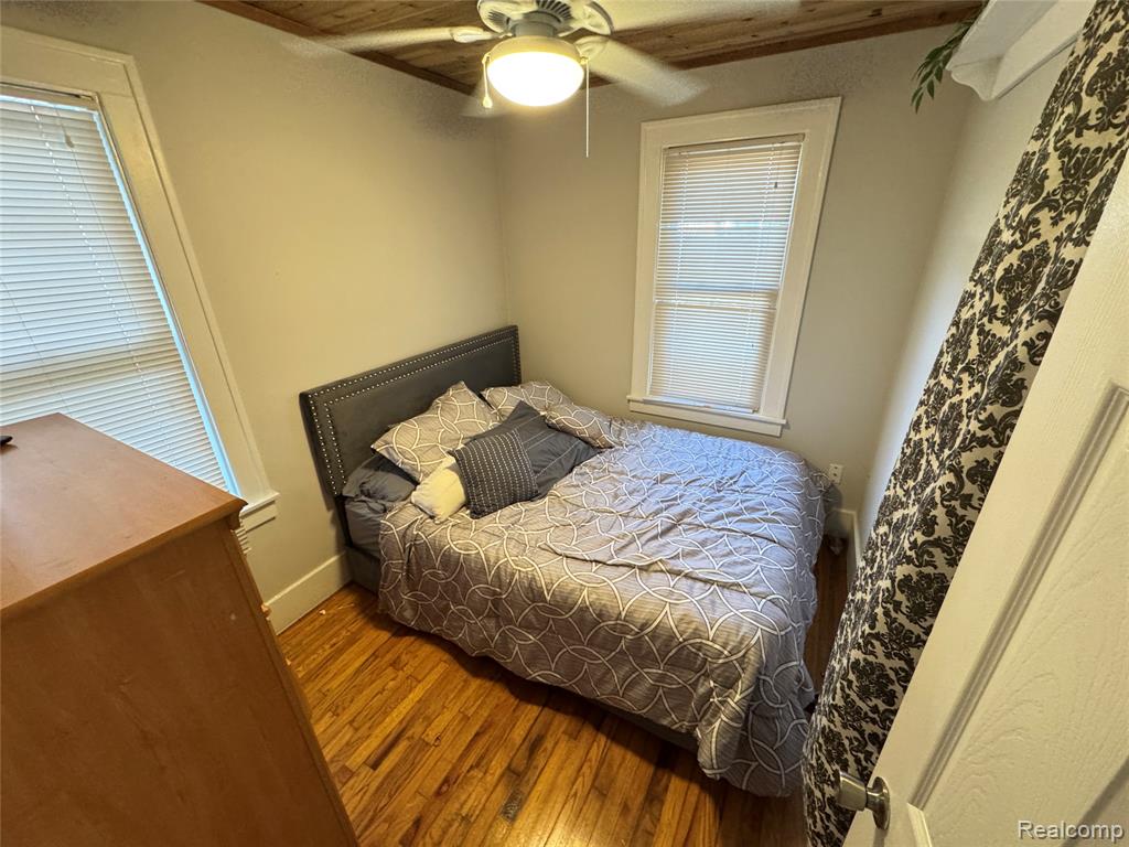 747 Cherry Street, Wyandotte, MI 48192 — Photo 33