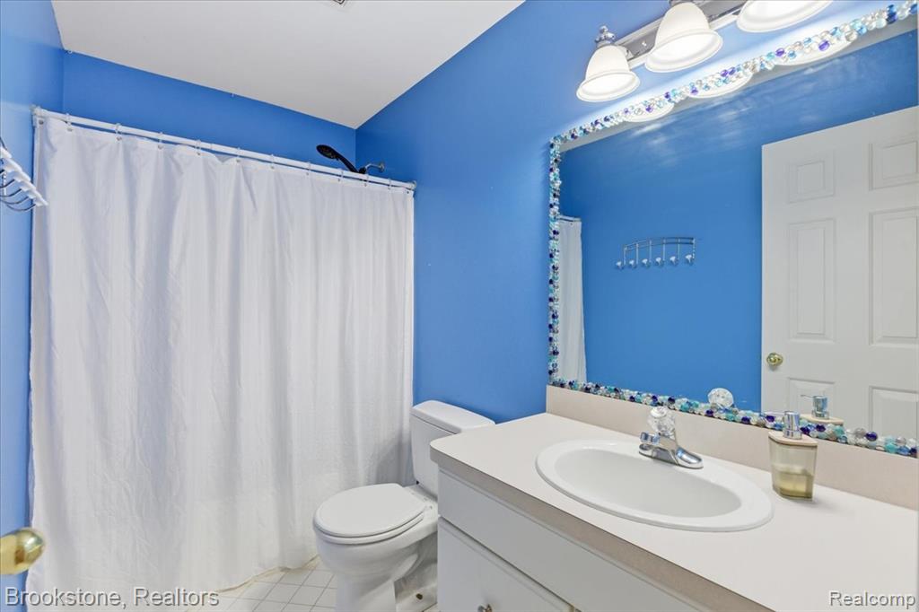 9748 Forest Ridge Drive, Clarkston, MI 48348 — Photo 43