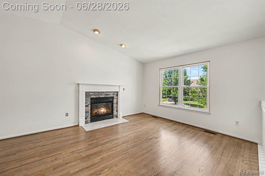 6835 Maplelawn Drive, Ypsilanti, MI 48197 — Photo 8