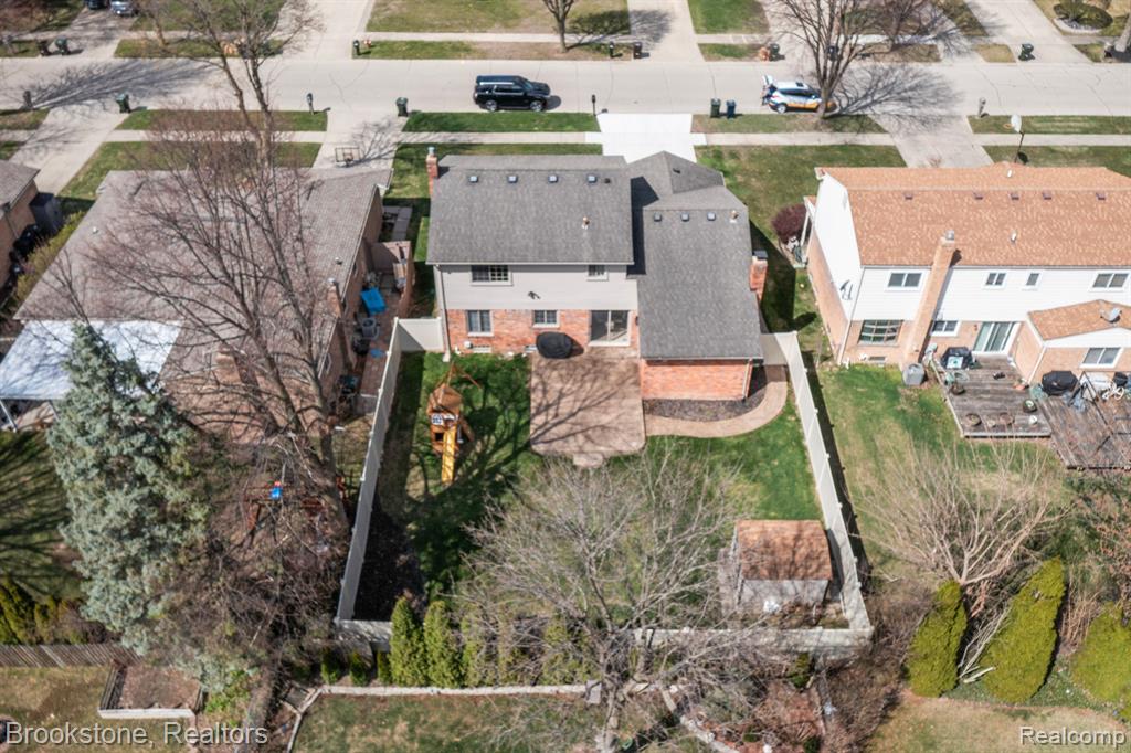42838 FREEPORT Drive, Sterling Heights, MI 48313 — Photo 4