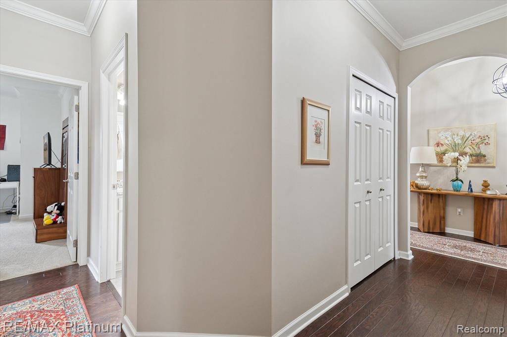 61082 SHAYA Boulevard, South Lyon, MI 48178 — Photo 8