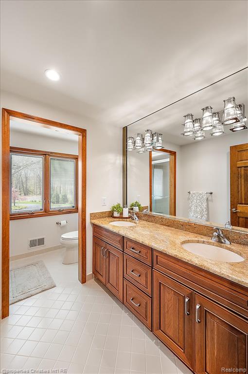 1071 Woodbridge Lane, Rochester, MI 48306 — Photo 39