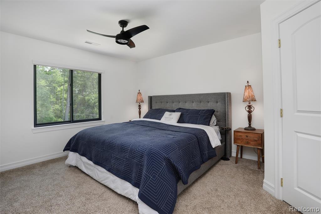 2584 Heights View Court, Rochester, MI 48306 — Photo 36