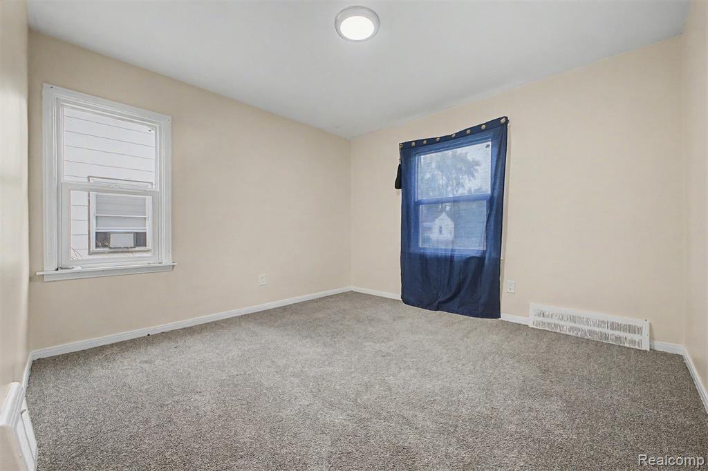 6100 Faust Avenue, Detroit, MI 48228 — Photo 17