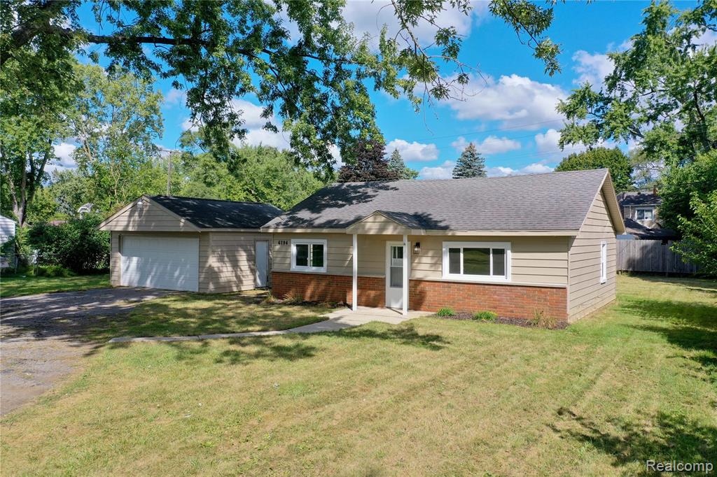 6194 Wilson Drive, Waterford, MI 48329 — front exterior