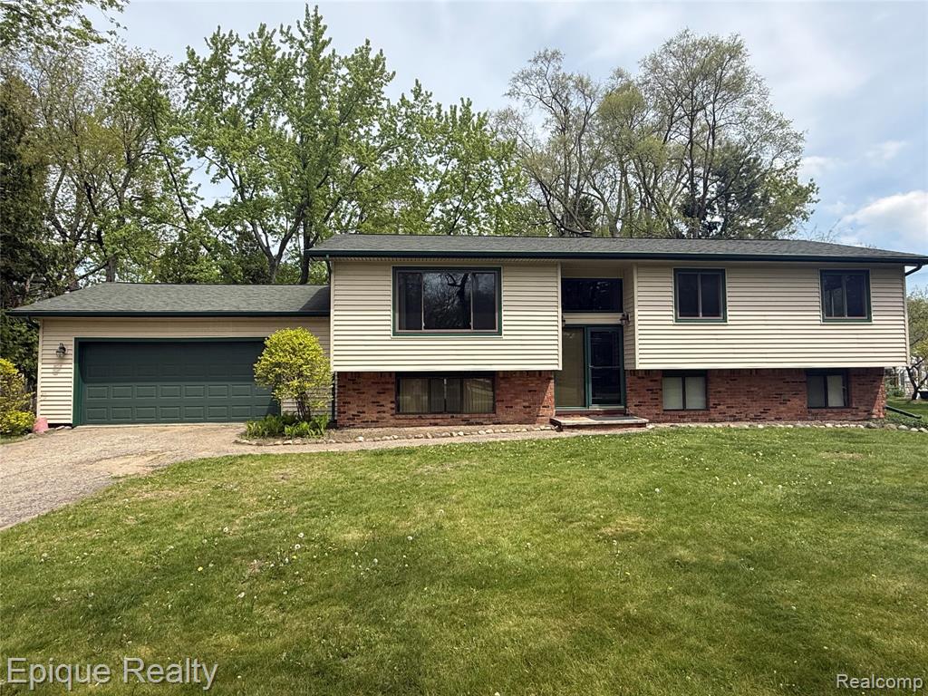 51600 Shelby Road, Shelby Twp, MI 48316 — front exterior