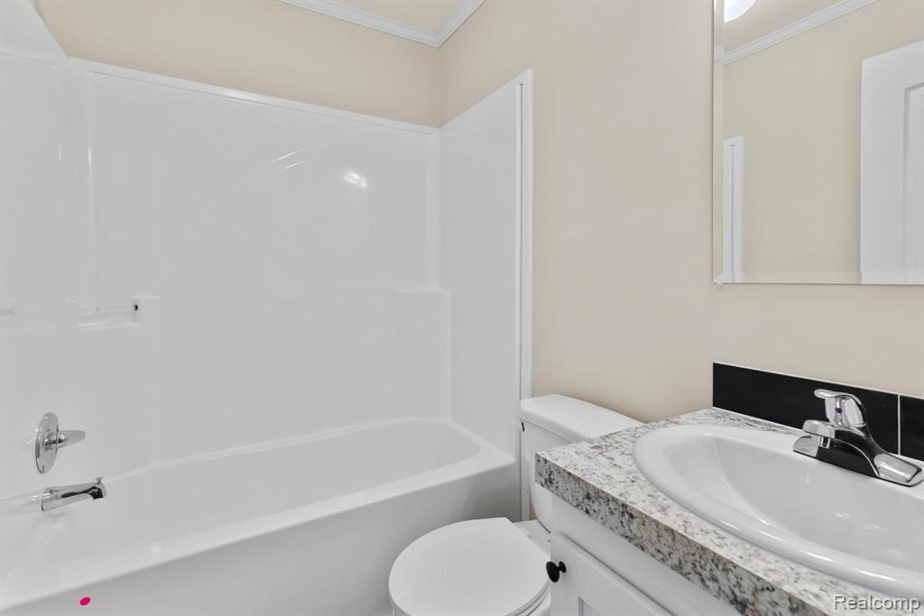 11047 Silver View Court, South Lyon, MI 48178 — Photo 12