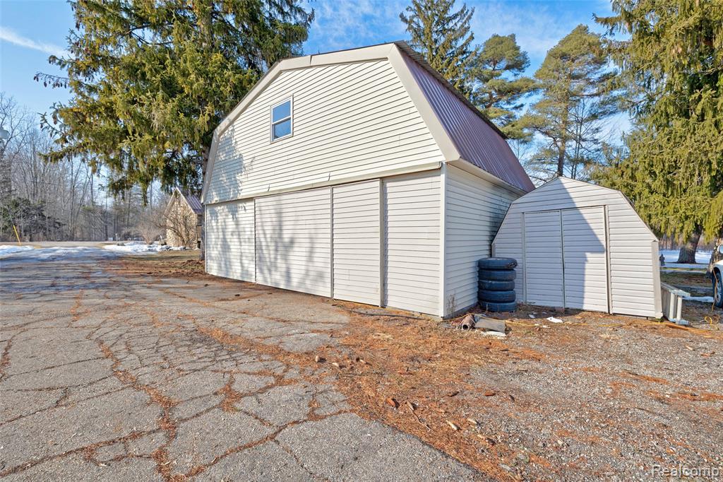 1717 S Sashabaw Road, Ortonville, MI 48462 — Photo 3