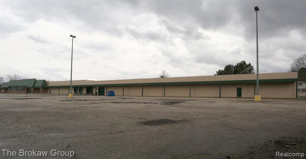 5446 DIXIE Highway, Saginaw, MI 48601 — Photo 3