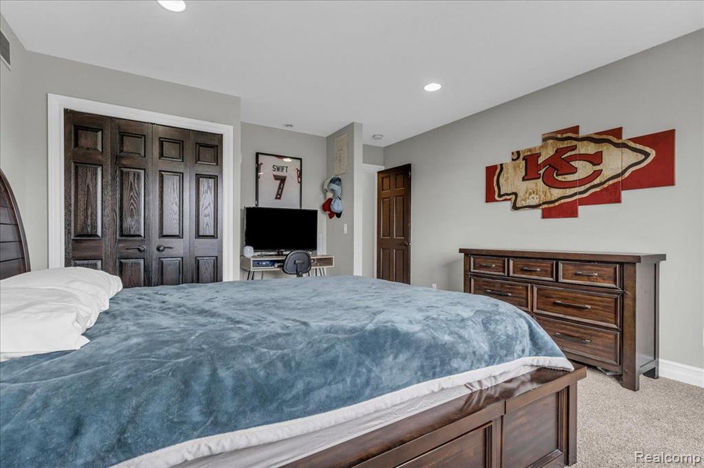 6115 GRATIOT Avenue, St. Clair, MI 48079 — Photo 35