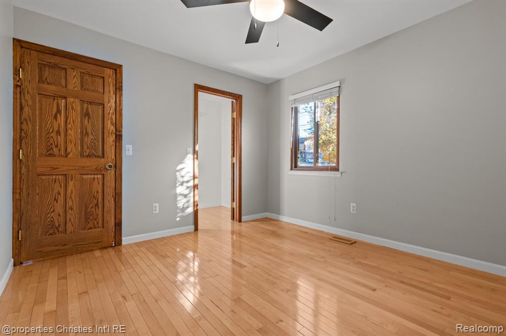 958 New Haven Court, Northville, MI 48167 — Photo 16