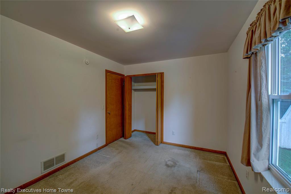 3232 Elecia Drive, Port Huron, MI 48060 — Photo 14