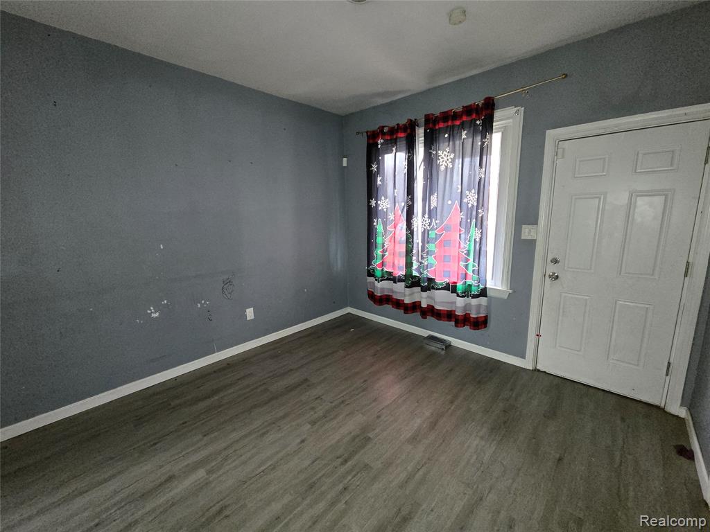 8976 McClellan Street, Detroit, MI 48213 — Photo 29
