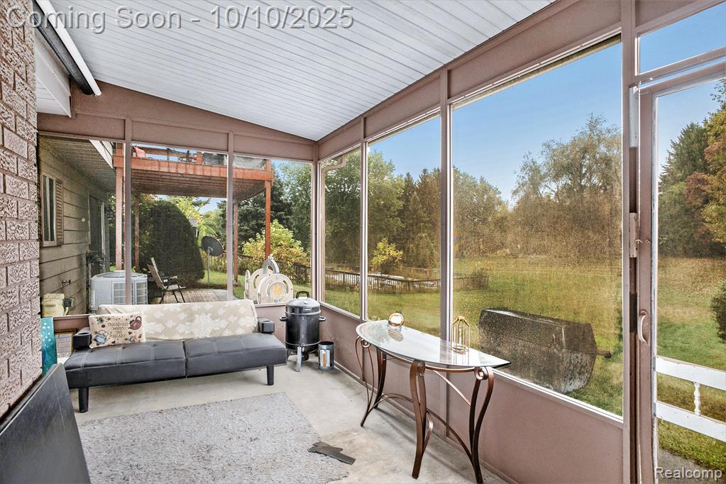 2933 Bullard Road, Hartland, MI 48353 — Photo 5