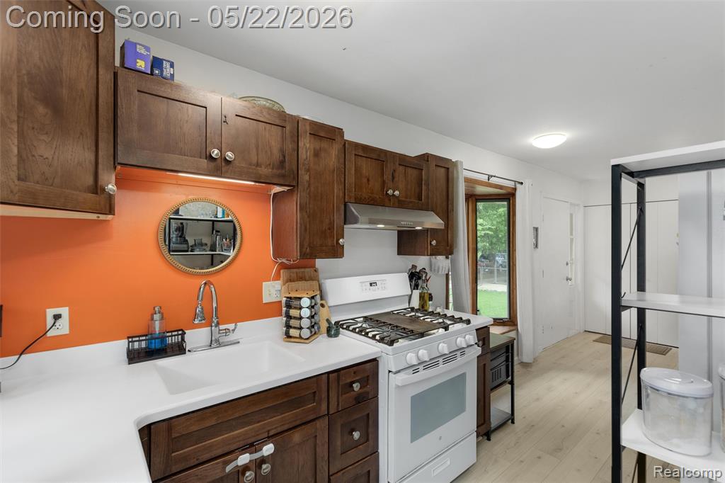 3360 Creek Drive, Ann Arbor, MI 48108 — Photo 19