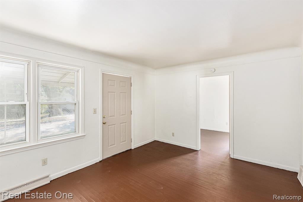 7251 Hudson Avenue, Warren, MI 48091 — Photo 2