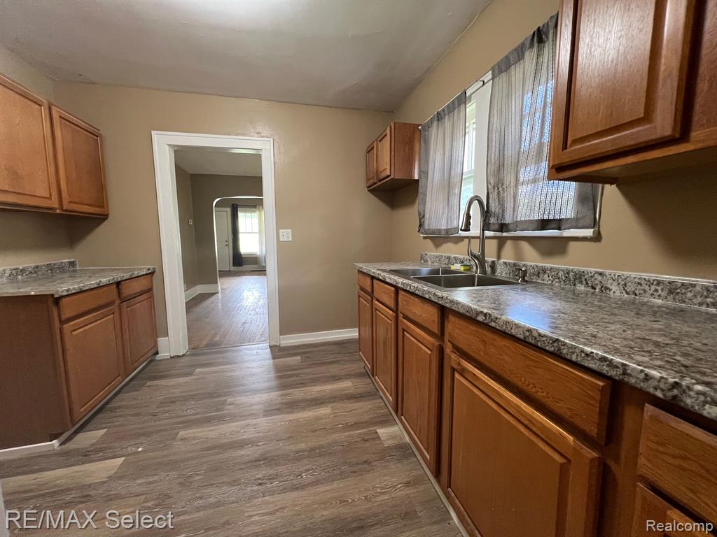722 Perry Street, Flint, MI 48504 — Photo 7