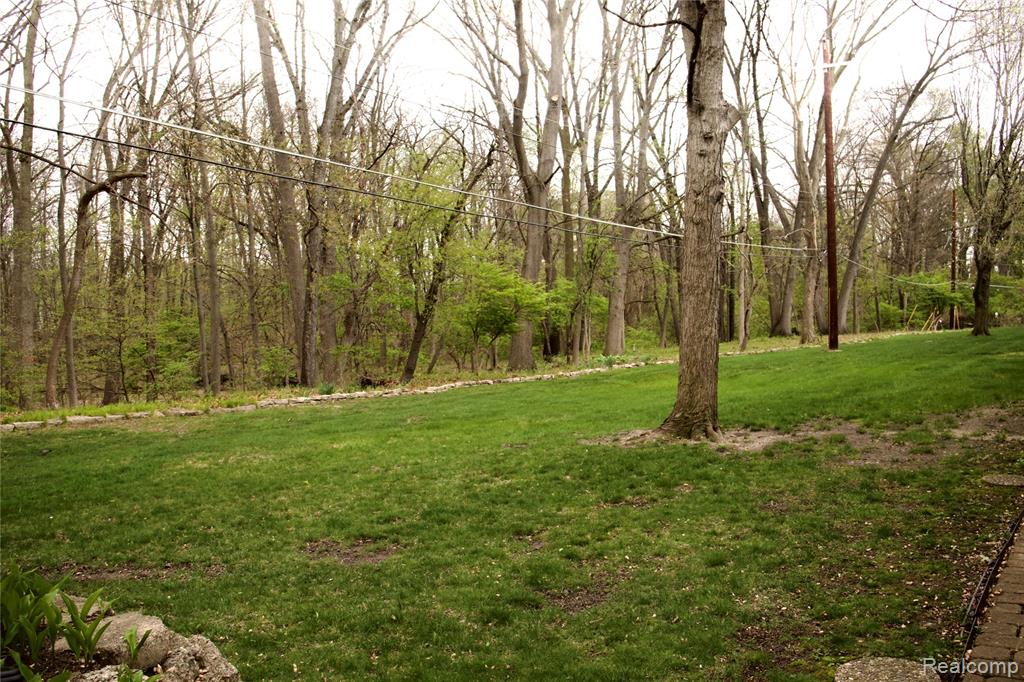 7600 Woodview Street, 2, Westland, MI — Photo 18