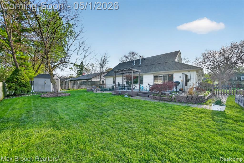 4856 Butler Drive, Troy, MI 48085 — Photo 31