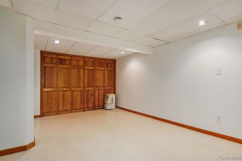 9001 Bergin Road, Howell, MI 48843 — Photo 33