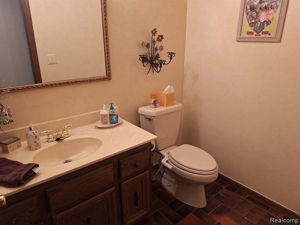 866 TIMBERLINE Drive, Rochester Hills, MI 48309 — Photo 40
