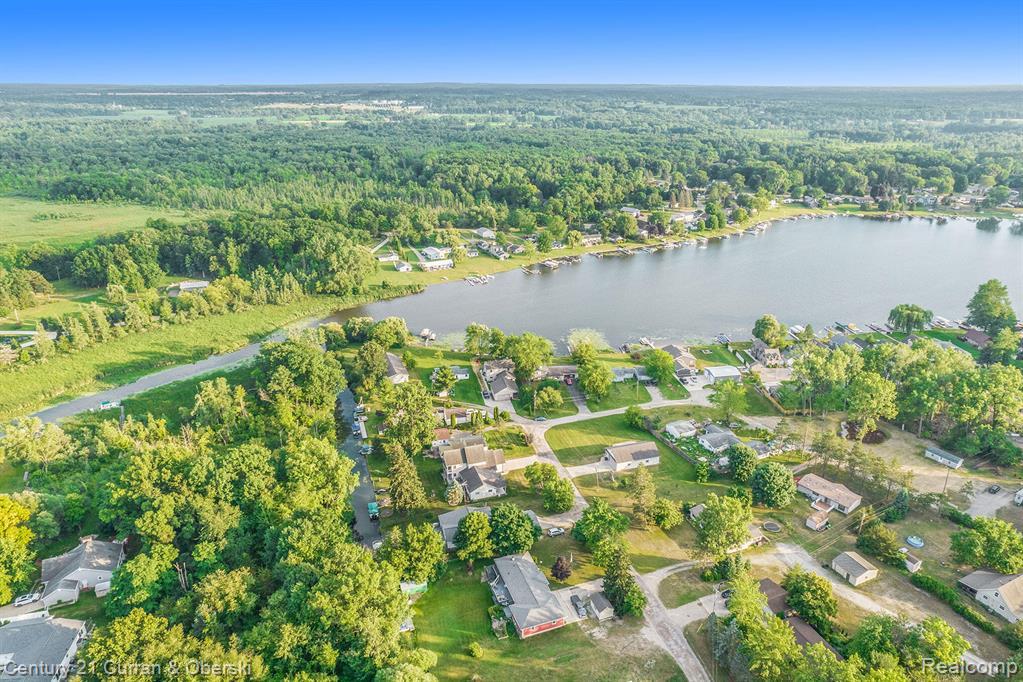 504 Olcott Lake Drive, Jackson, MI 49201 — Photo 7