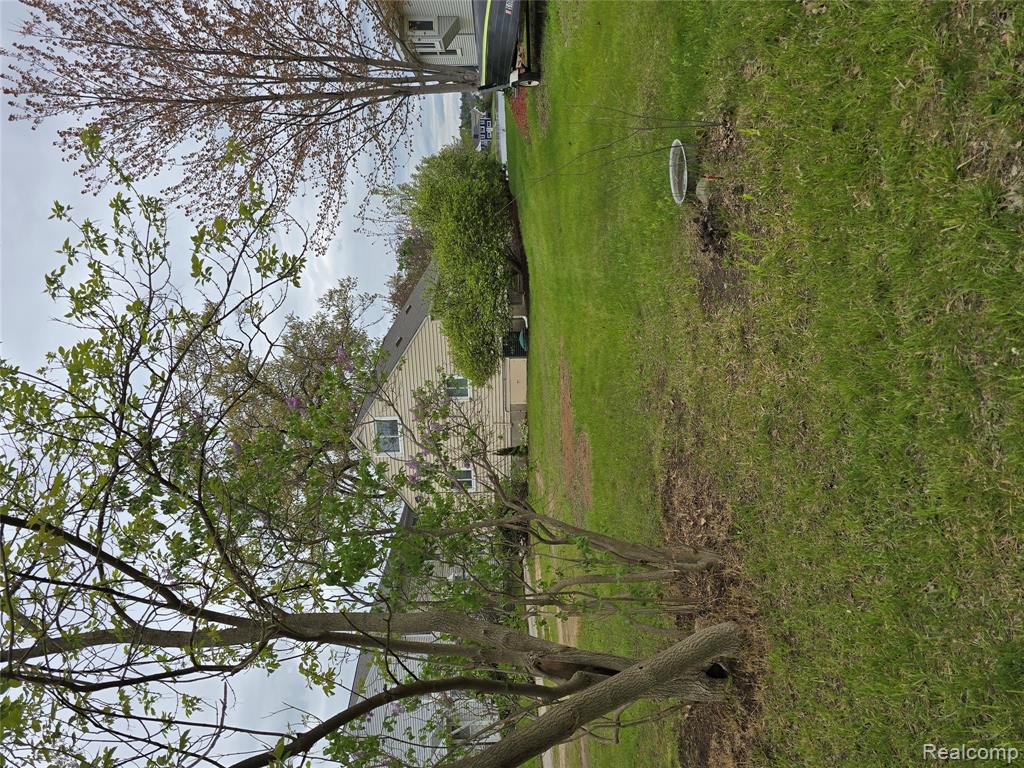 9114 Pontiac Lake Road, White Lake, MI — Photo 15