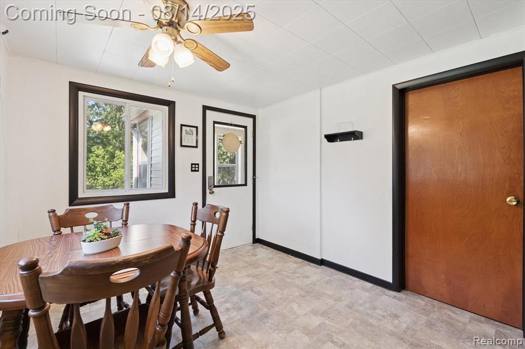 703 Cary Street, Corunna, MI 48817 — Photo 7