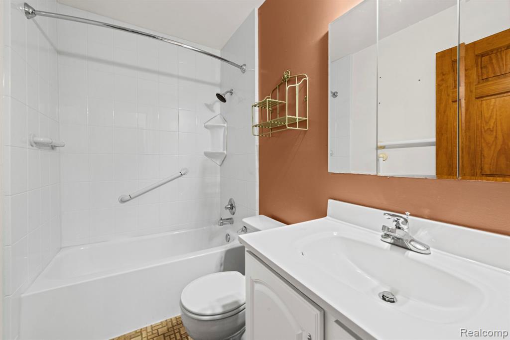 4010 Linwood Avenue, Royal Oak, MI 48073 — Photo 19