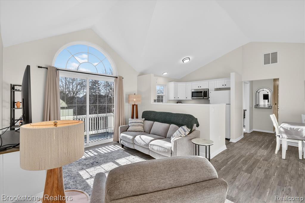 220 Oakbrooke Drive, 3, South Lyon, MI 48178 — Photo 7