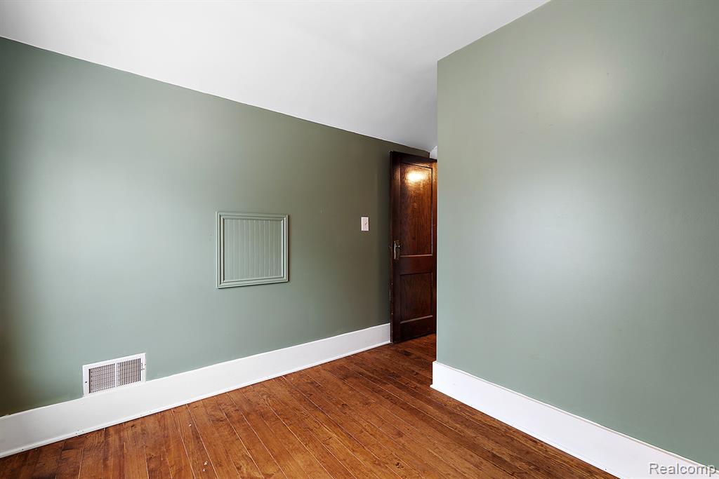 52 DENNISON Street, Oxford, MI 48371 — Photo 42