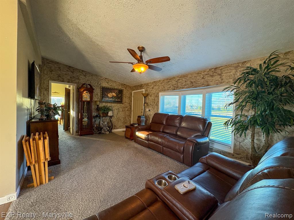 6433 Norman Road, MI 48032 — Photo 14