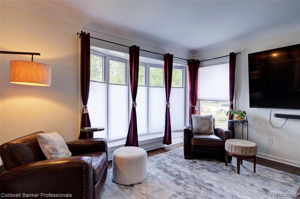 702 Woodlawn Avenue, Royal Oak, MI 48073 — Photo 8