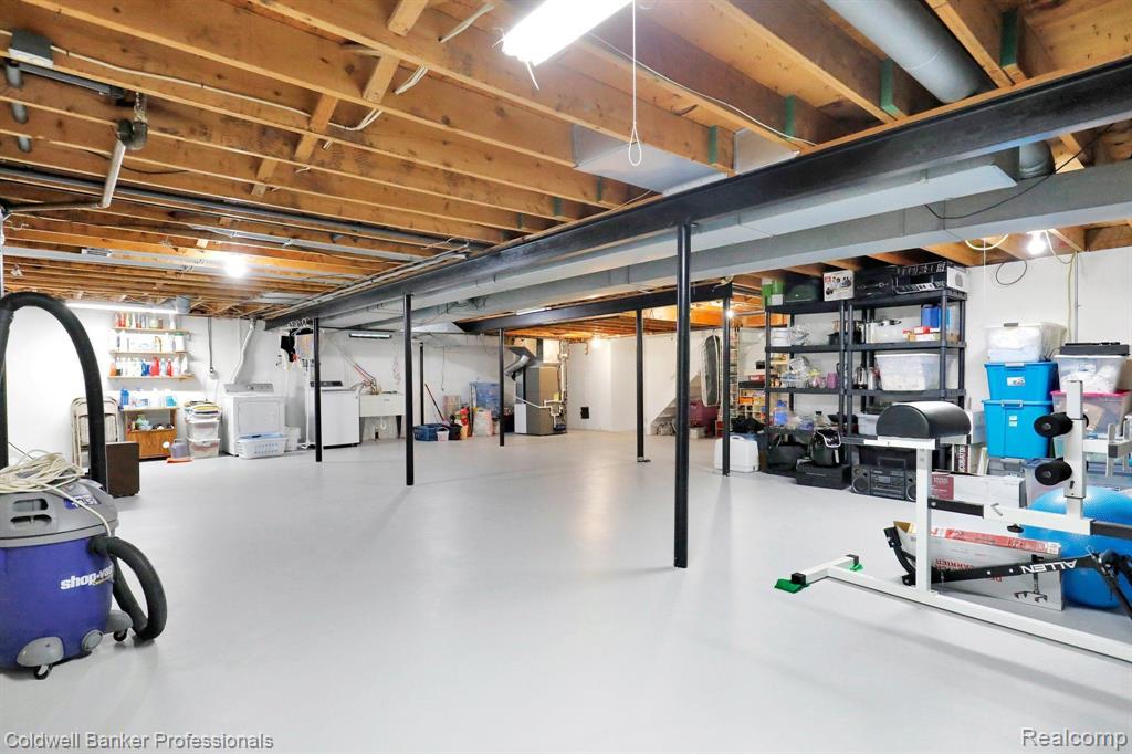 5158 SPINNING WHEEL Drive, Grand Blanc, MI 48439 — Photo 29