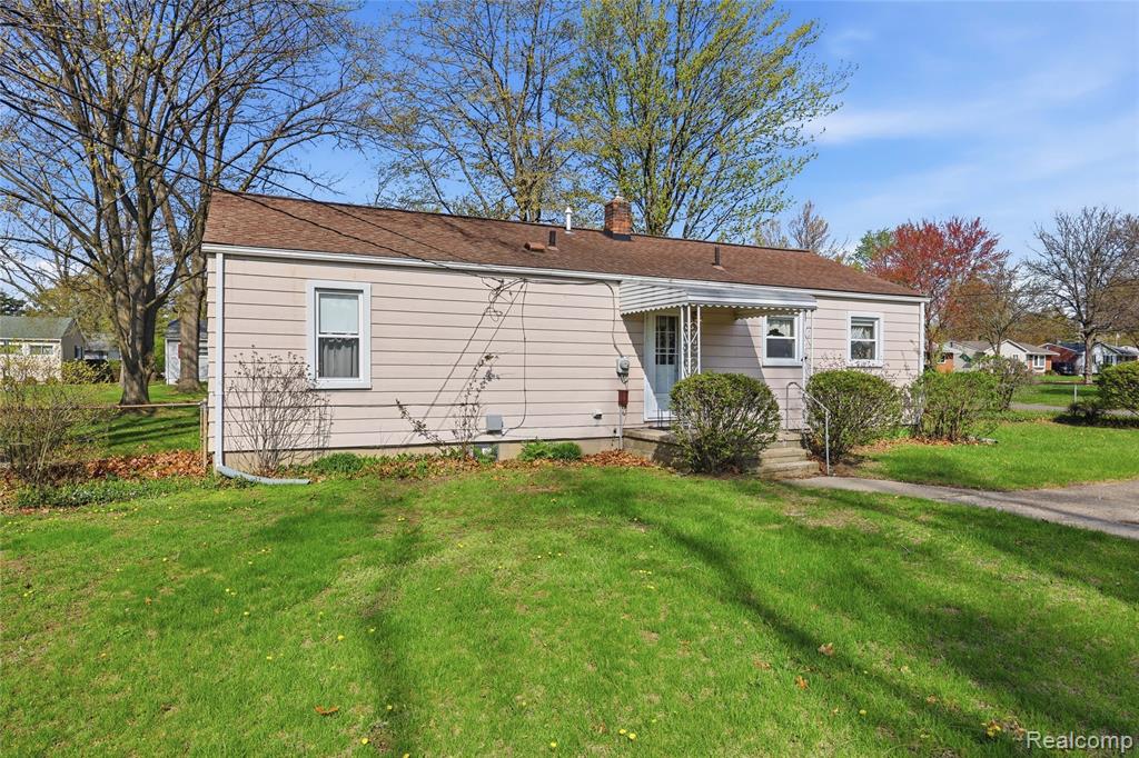 8964 Butwell Street, Livonia, MI 48150 — Photo 25