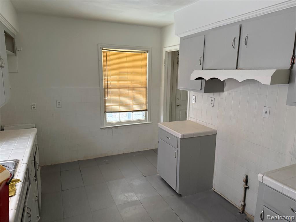 20253 Veach Street, Detroit, MI 48234 — Photo 11
