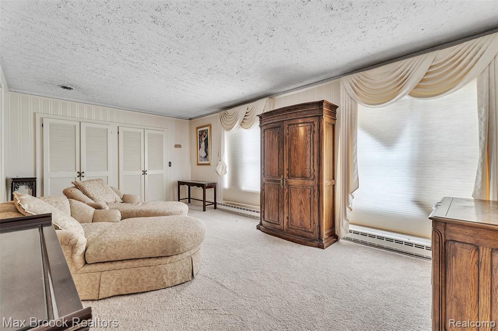 23009 Maple Avenue, Farmington, MI 48336 — Photo 48