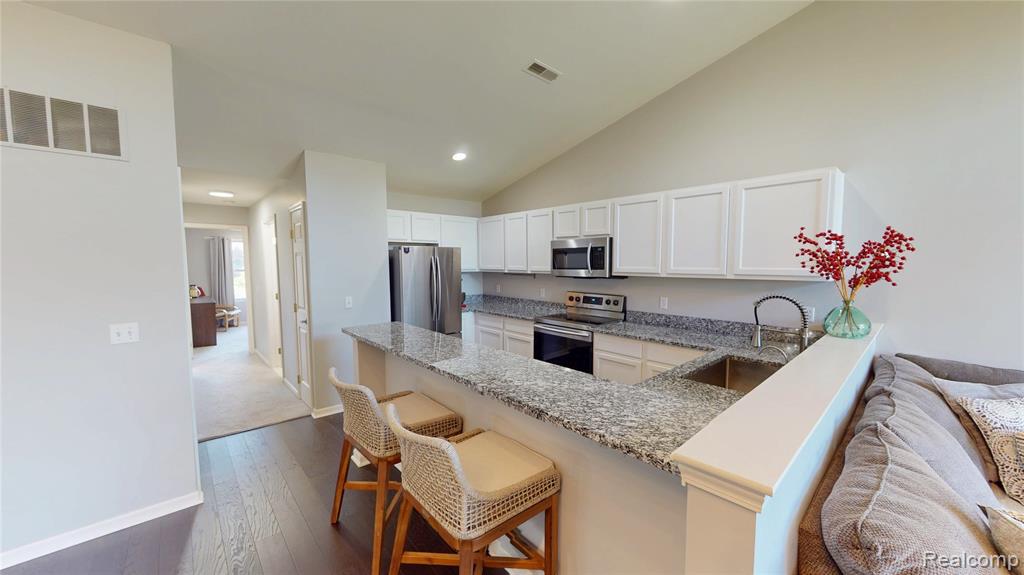 2916 Signature Boulevard, Ann Arbor, MI 48103 — Photo 13