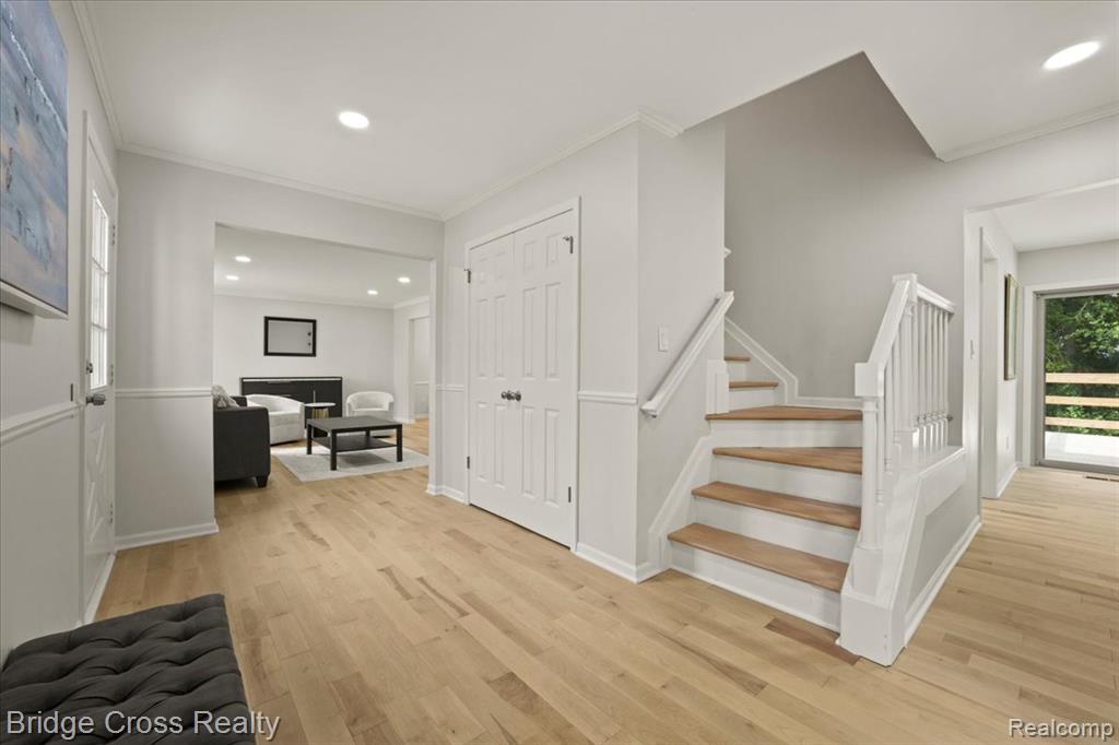 655 S Spinningwheel Lane, Bloomfield Hills, MI 48304 — Photo 5