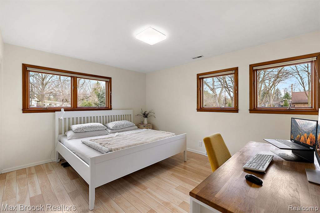 6606 VACHON Court, Bloomfield Hills, MI 48301 — Photo 13