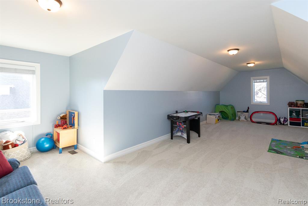 897 MOLDOVIA Drive, White Lake, MI — Photo 36