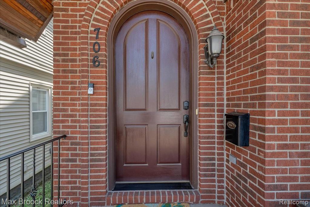706 Chambers Street, Royal Oak, MI 48067 — Photo 2