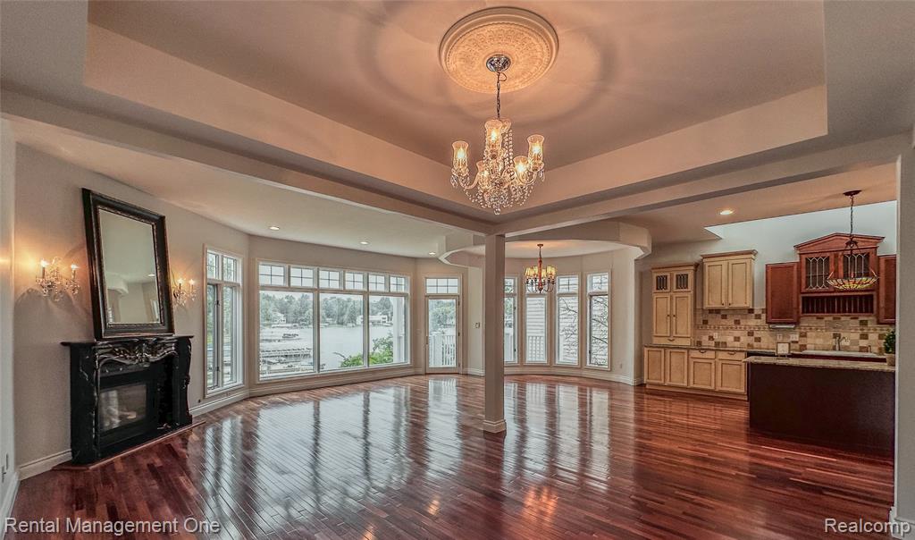 5742 PUTNAM Drive, West Bloomfield, MI 48323 — Photo 4